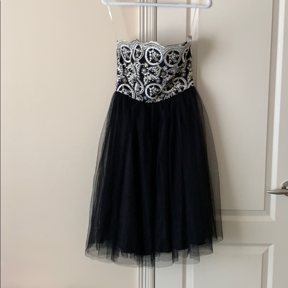 Nasty Gal Embroidered Midi Dress